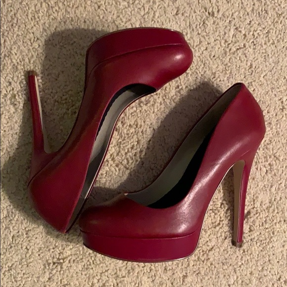 Aldo Red Stilettos size 10 (fits 8.5-9) - Picture 3 of 4